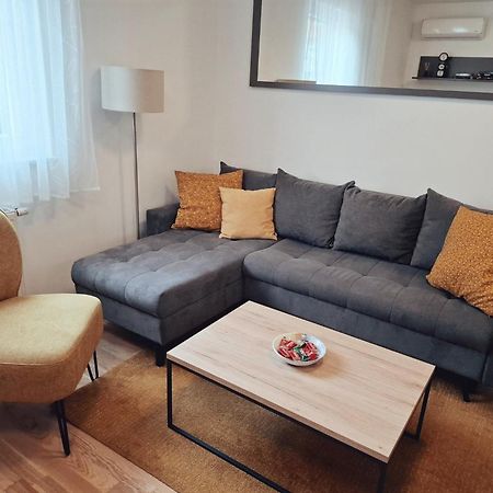 Apartman West Zen ซาเกร็บ ภายนอก รูปภาพ