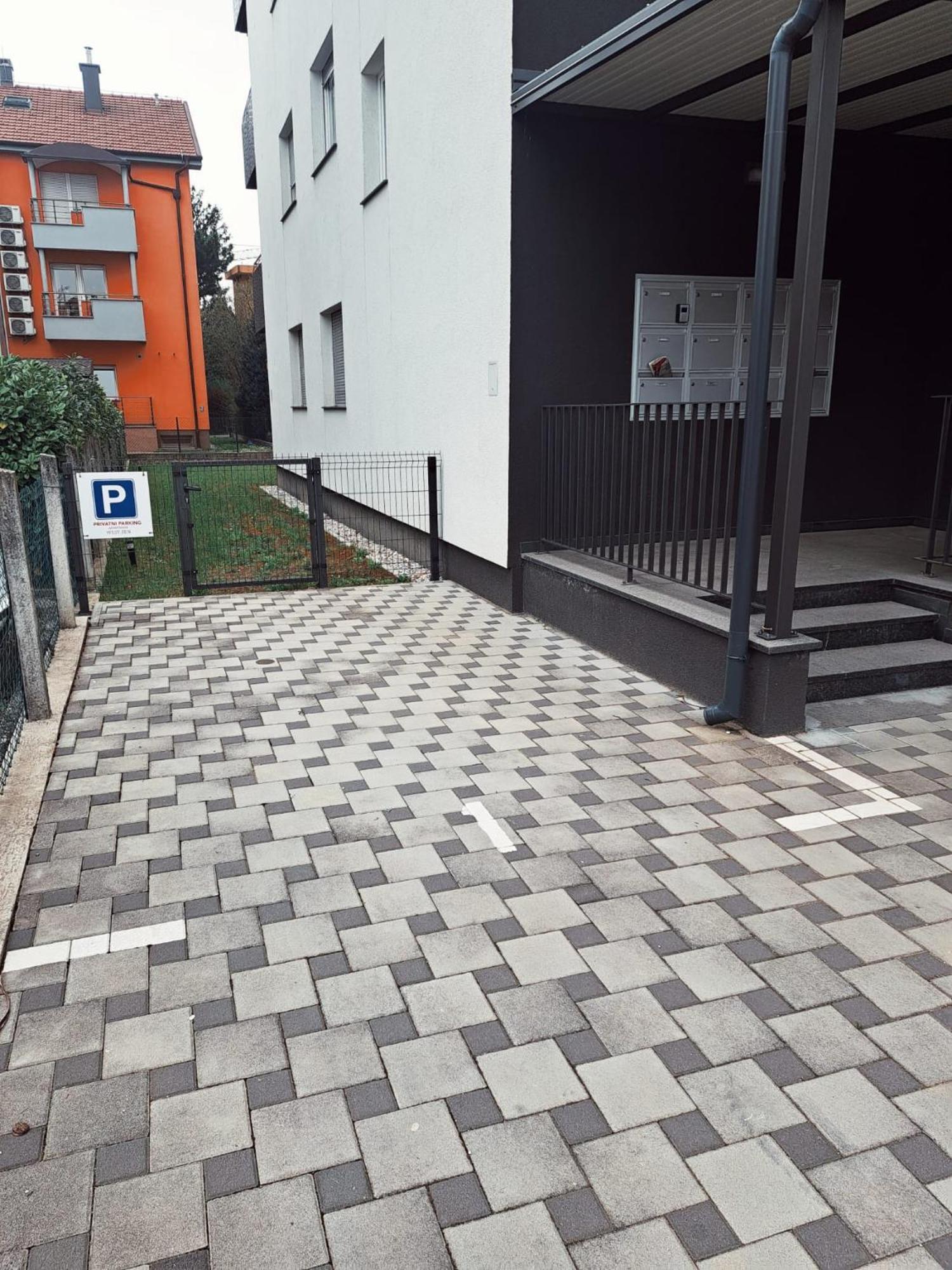 Apartman West Zen ซาเกร็บ ภายนอก รูปภาพ