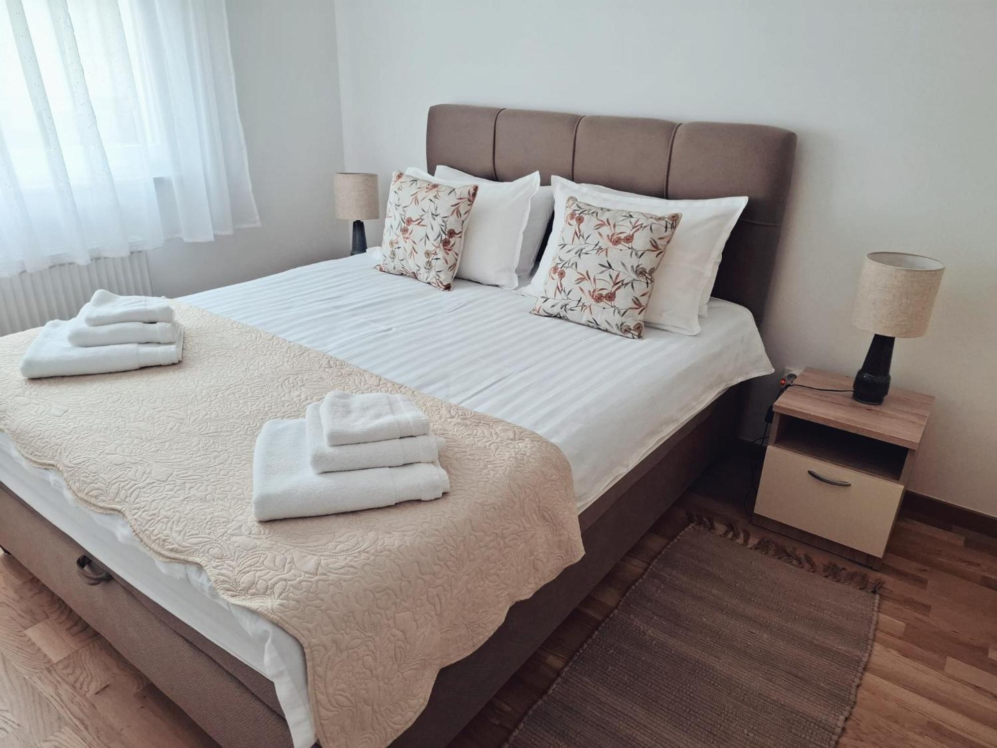 Apartman West Zen ซาเกร็บ ภายนอก รูปภาพ