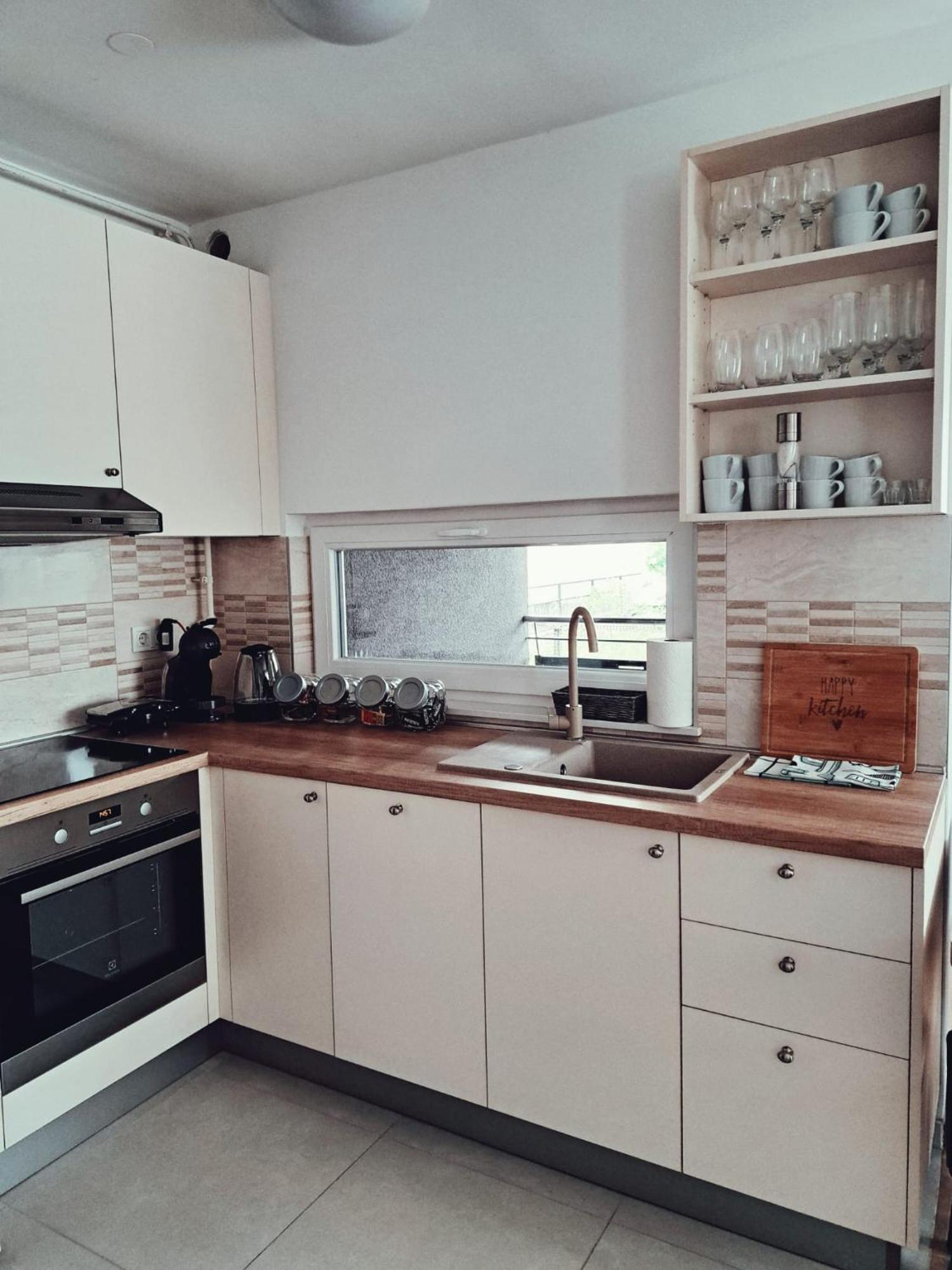 Apartman West Zen ซาเกร็บ ภายนอก รูปภาพ
